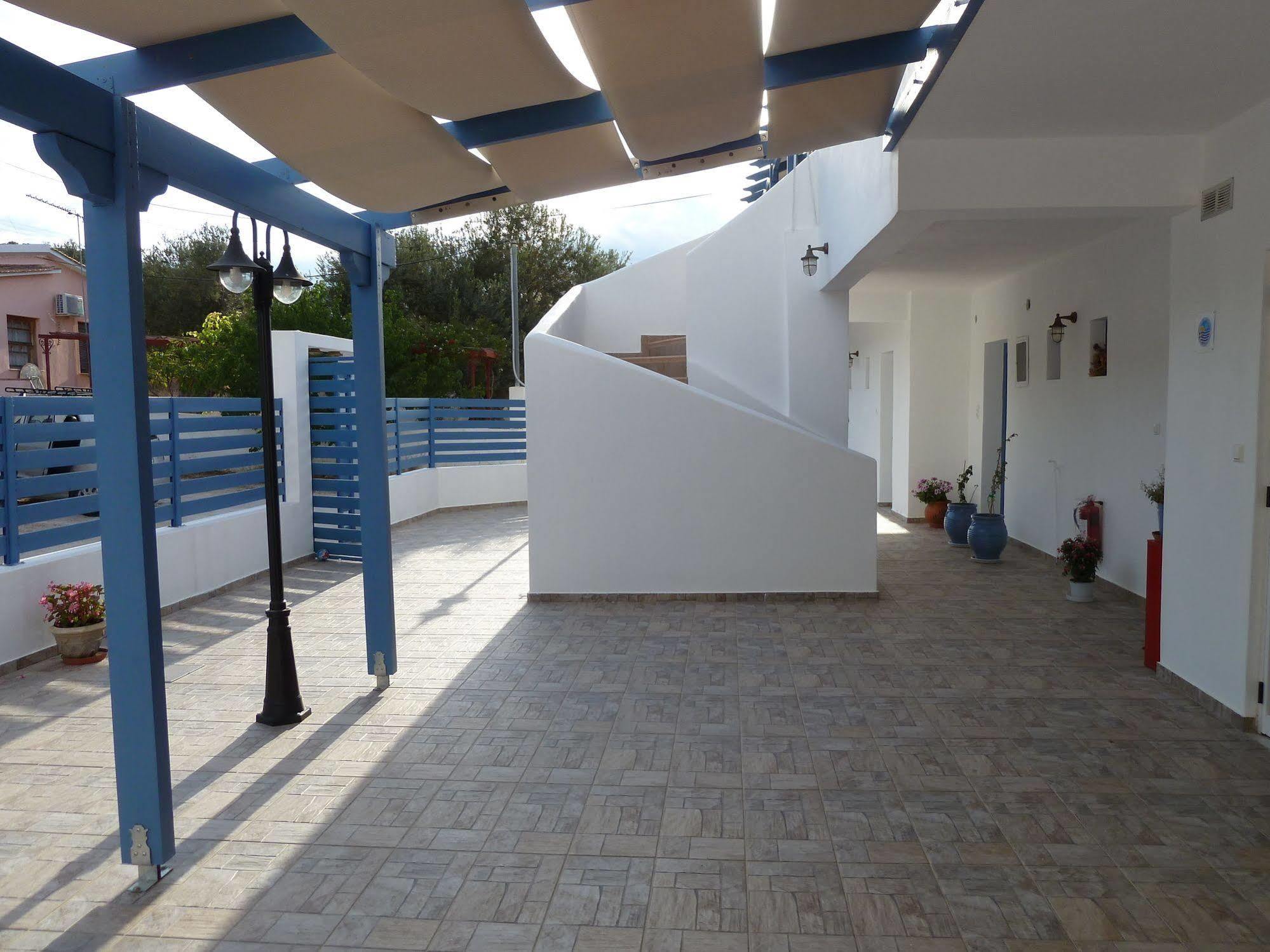 Dedes Apartments Skála Exterior foto
